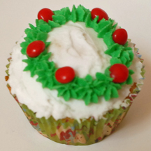 star and red hot wreath cupcake
