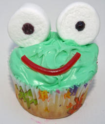 Leap Year frog cupcake