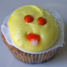 Easy Easter chick cupcake