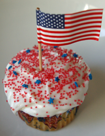 Fourth of July flag cupcake