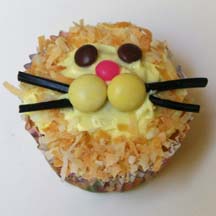 Coconut lion cupcake