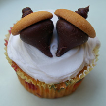 Acorn cupcake